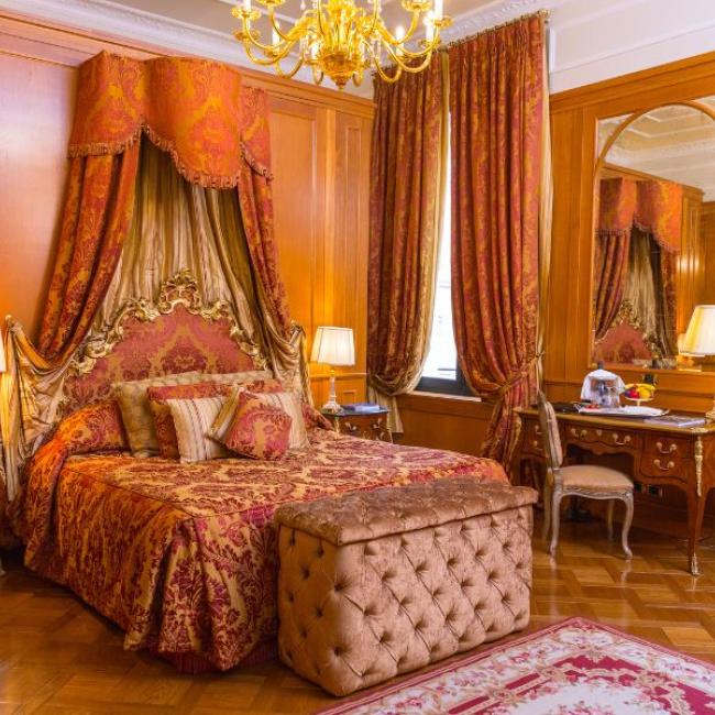 Five-star luxury hotel in the centre of Bologna | Grand Hotel